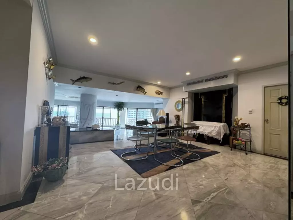 Dusit Resort Condominium: Luxury Beachfront Residence 450 sqm