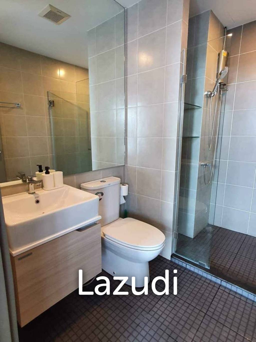 47 sqm condo on 28th floor at IDEO O2 Bangna Bangkok