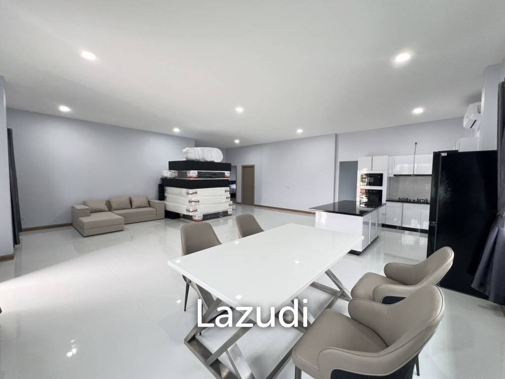 Newly built Modern House with 3 Bedrooms near city.