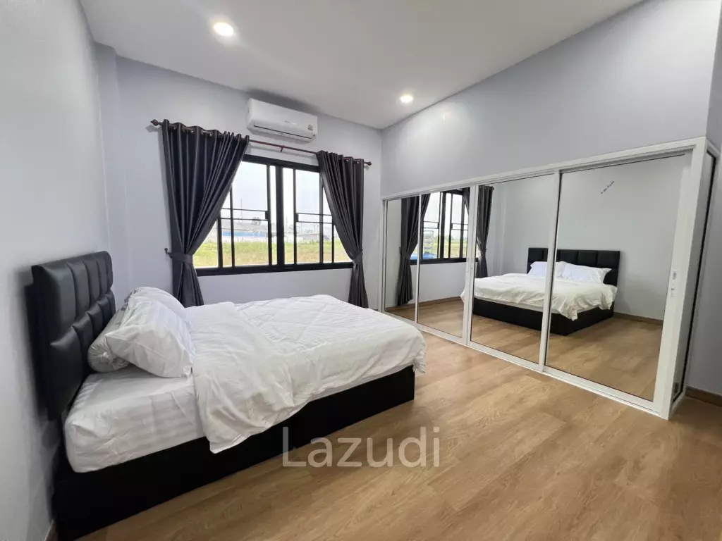 Newly built Modern House with 3 Bedrooms near city.