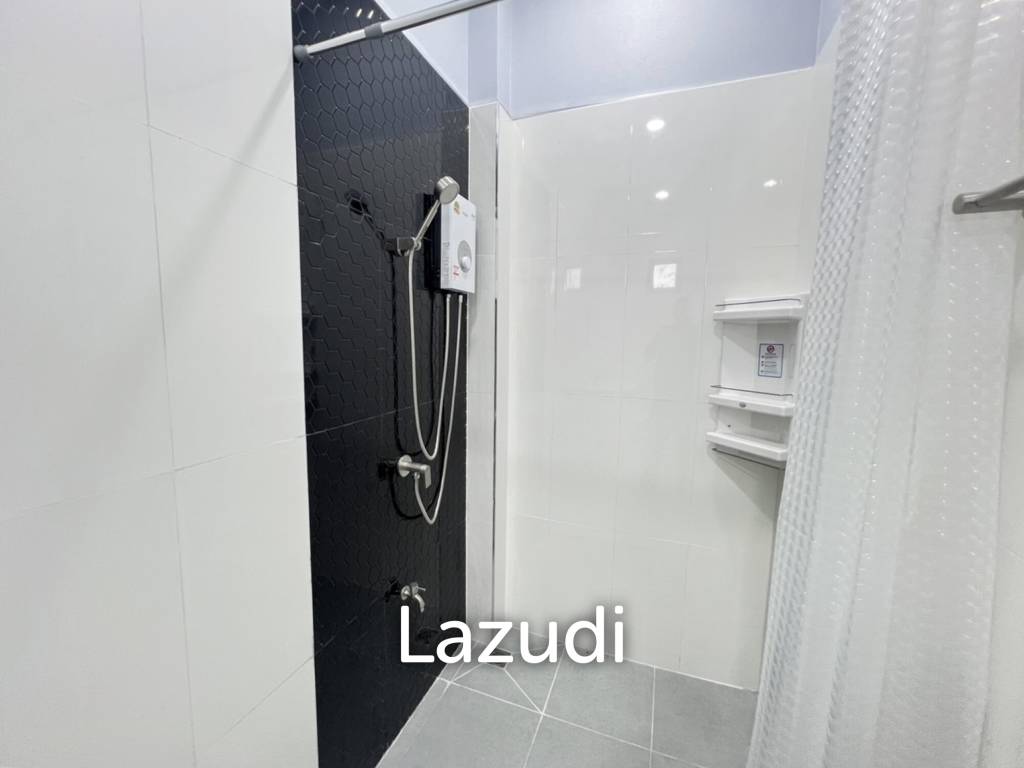 Newly built Modern House with 3 Bedrooms near city.