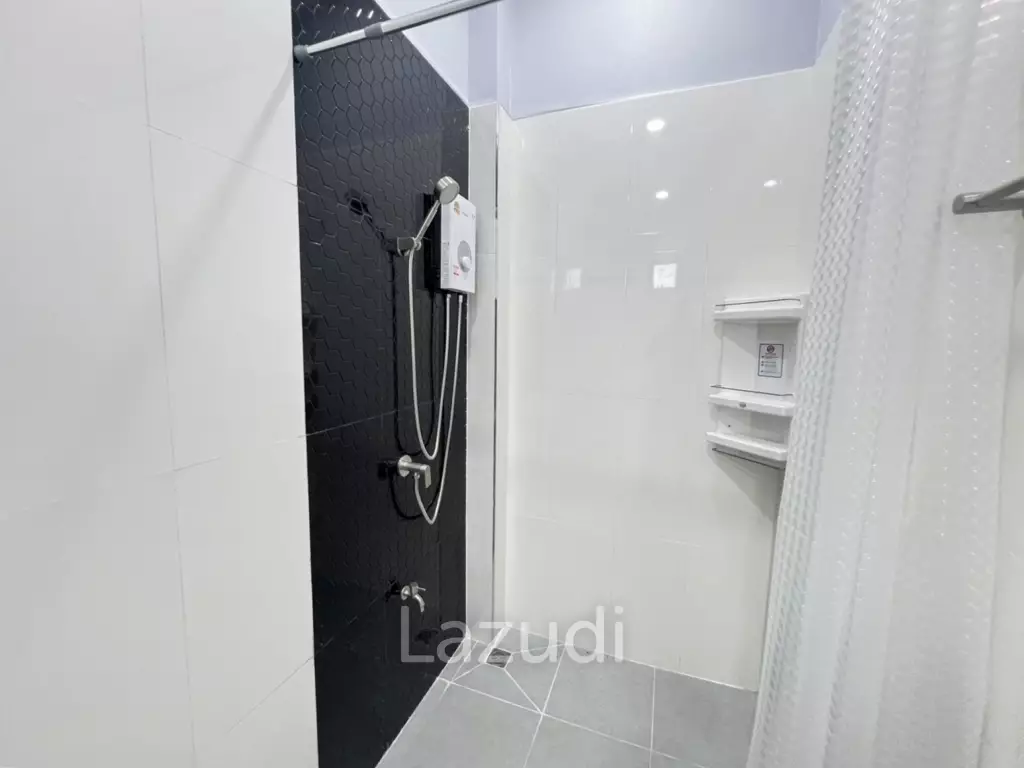 Newly built Modern House with 3 Bedrooms near city.