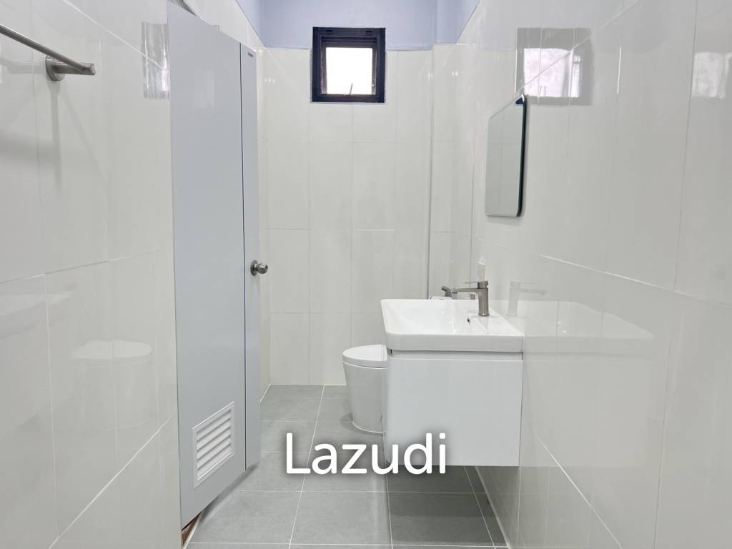 Newly built Modern House with 3 Bedrooms near city.