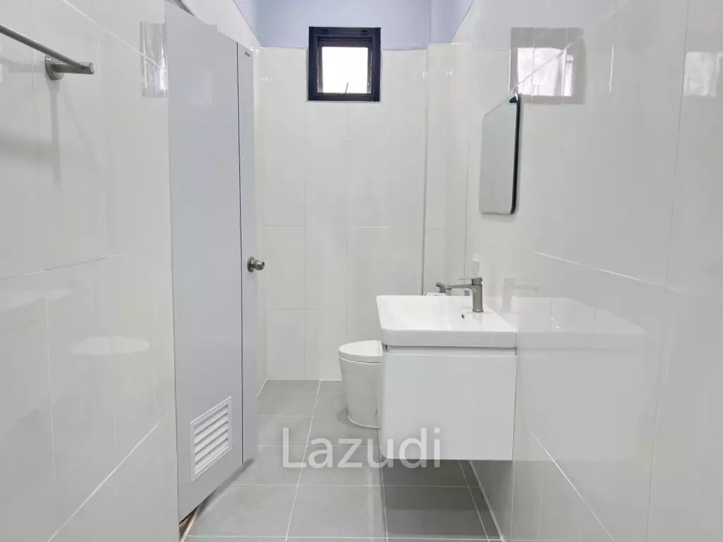 Newly built Modern House with 3 Bedrooms near city.