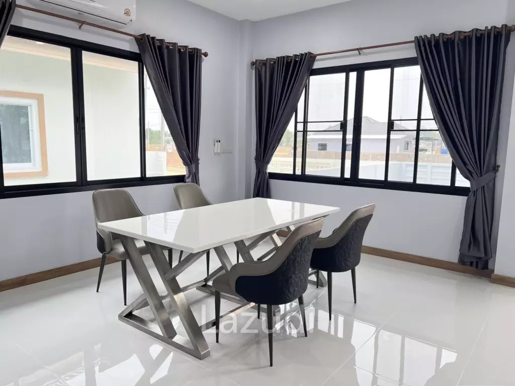 Newly built Modern House with 3 Bedrooms near city.