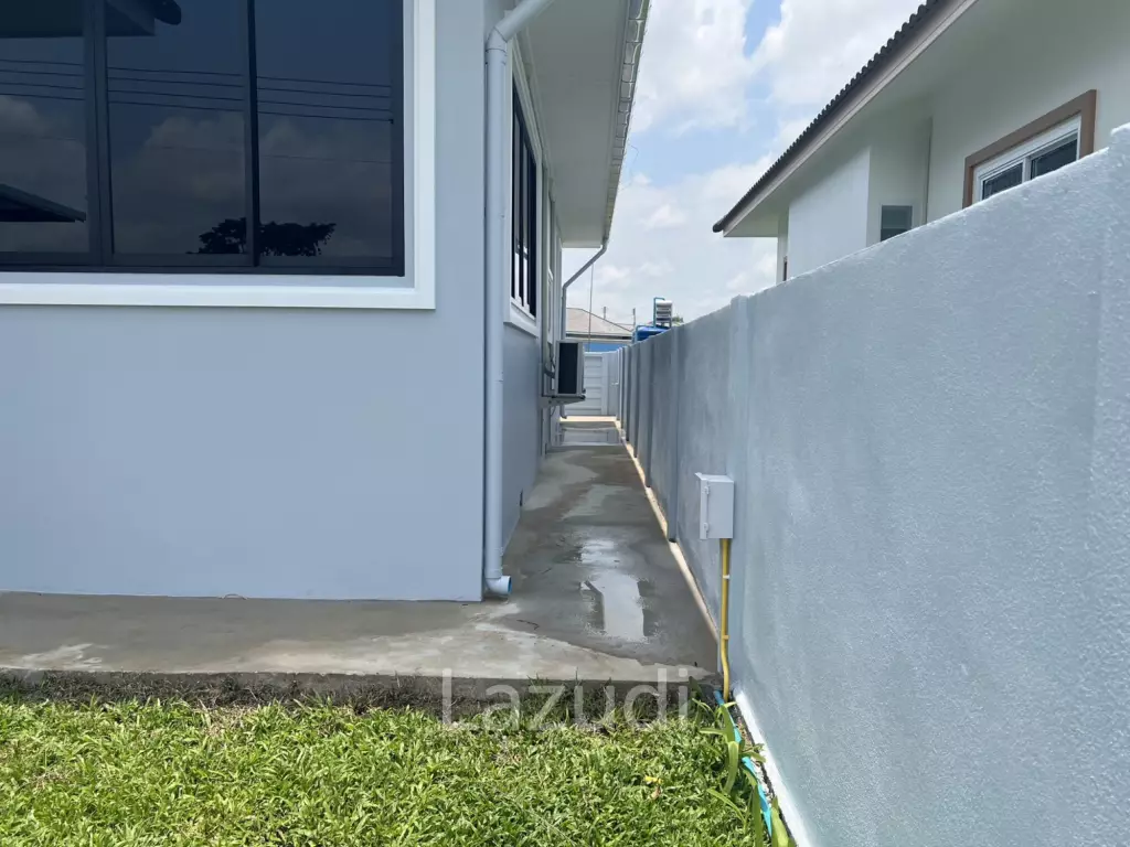 Newly built Modern House with 3 Bedrooms near city.