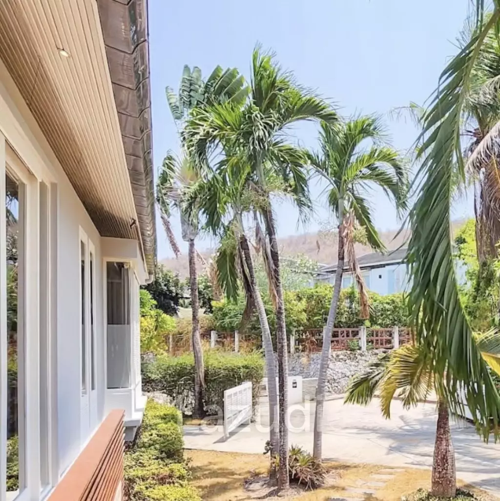 PALM HILLS  : 3 bed exclusive house in Golf course