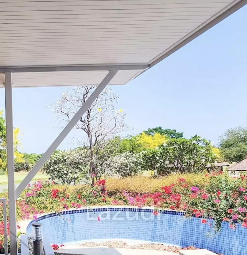 PALM HILLS  : 3 bed exclusive house in Golf course
