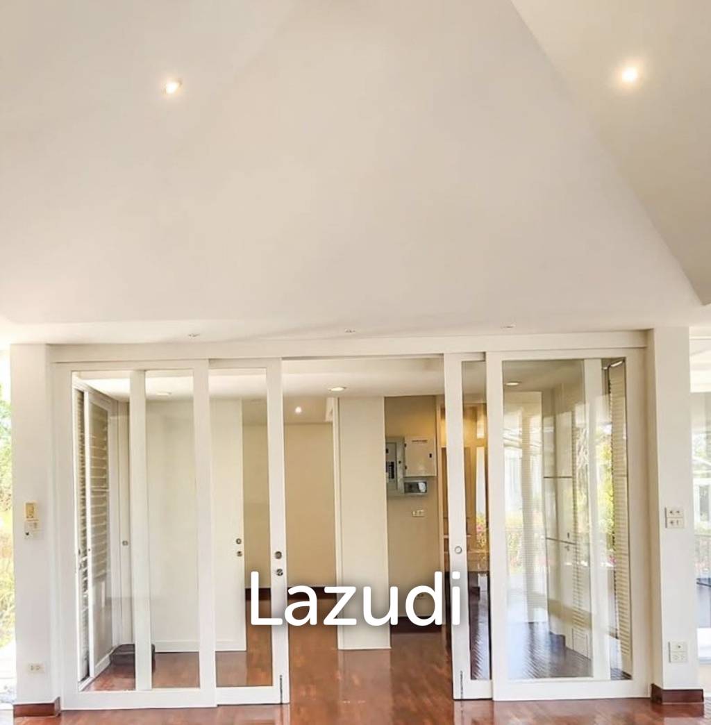 PALM HILLS  : 3 bed exclusive house in Golf course