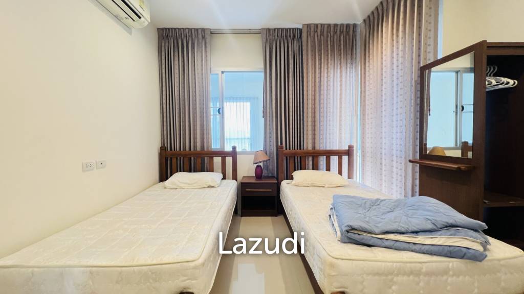 3 Storey Townhouse with Pool in Boathouse