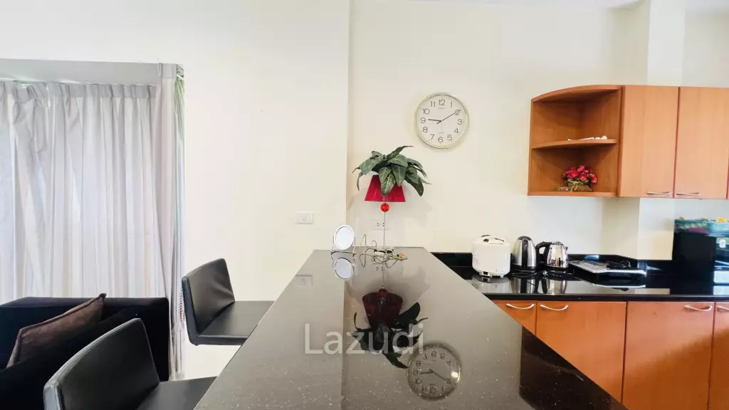 3 Storey Townhouse with Pool in Boathouse