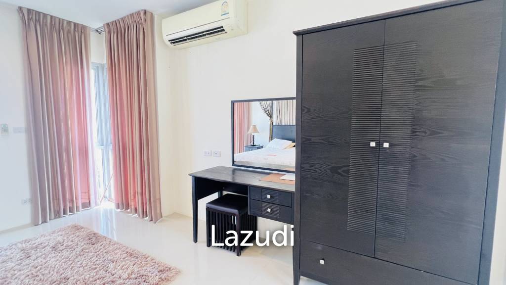 3 Storey Townhouse with Pool in Boathouse