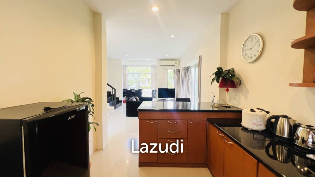 3 Storey Townhouse with Pool in Boathouse