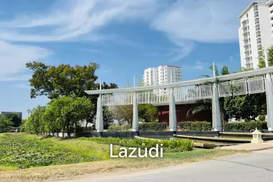 3 Storey Townhouse with Pool in Boathouse