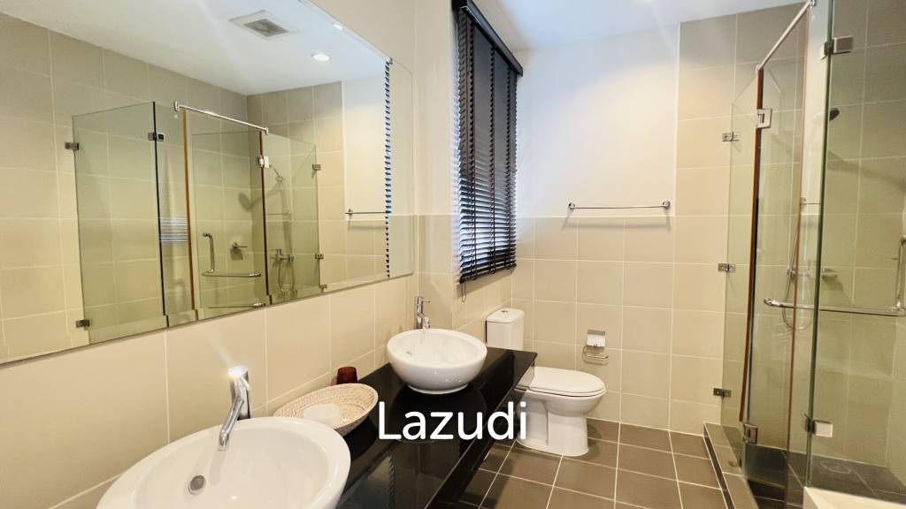 3 Storey Townhouse with Pool in Boathouse