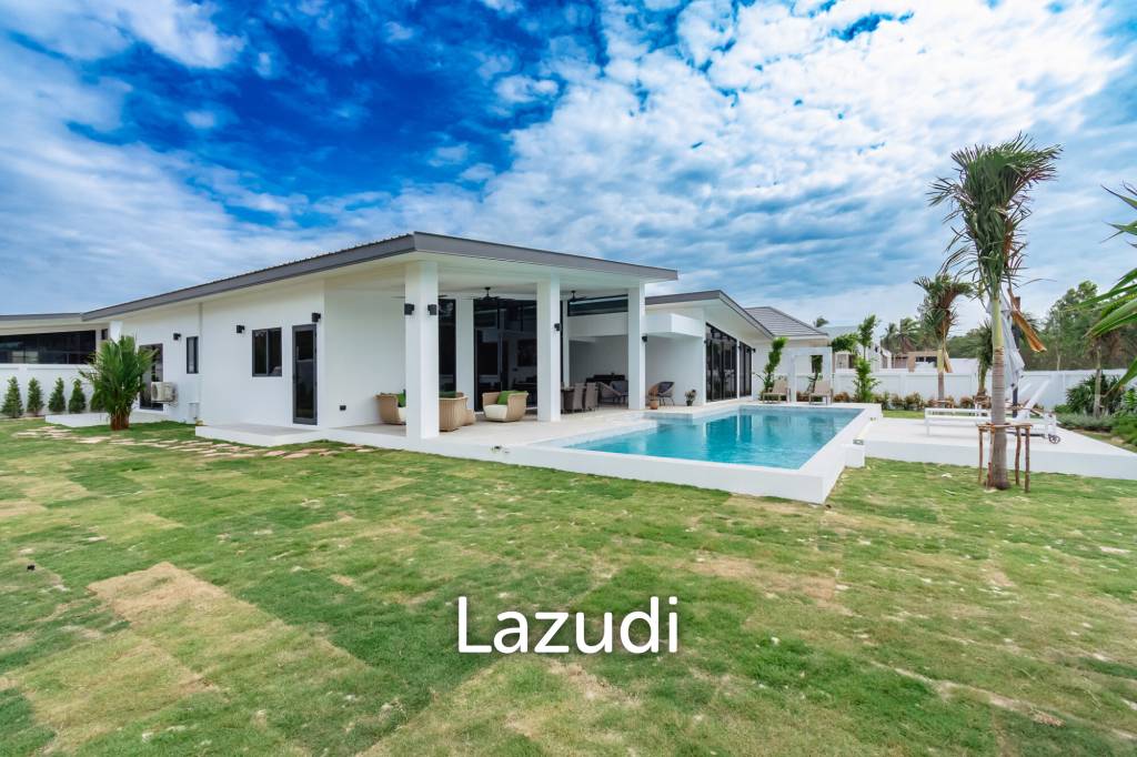 300 sqm modern pool villa in Pran Buri Moda Melody