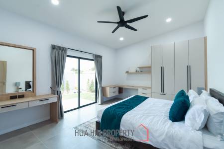 300 sqm modern pool villa in Pran Buri Moda Melody