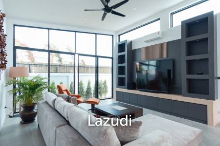 300 sqm modern pool villa in Pran Buri Moda Melody