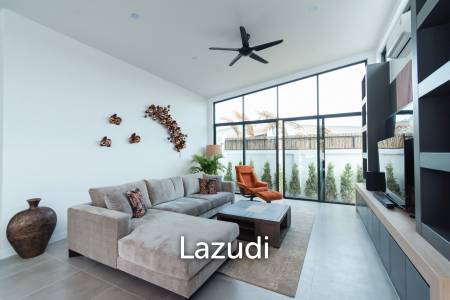 300 sqm modern pool villa in Pran Buri Moda Melody