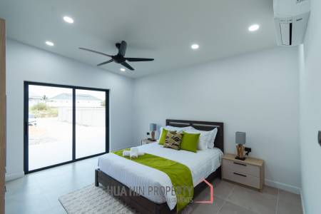300 sqm modern pool villa in Pran Buri Moda Melody