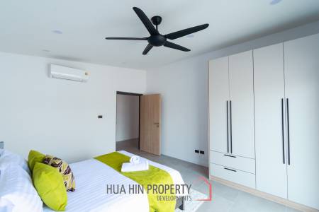 300 sqm modern pool villa in Pran Buri Moda Melody