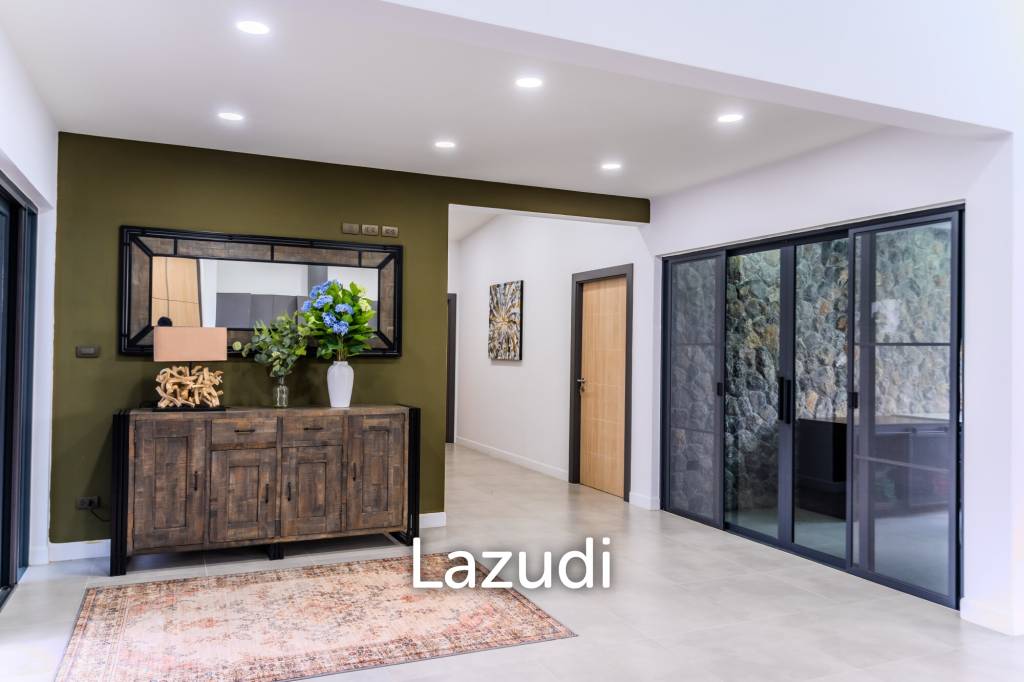 300 sqm modern pool villa in Pran Buri Moda Melody