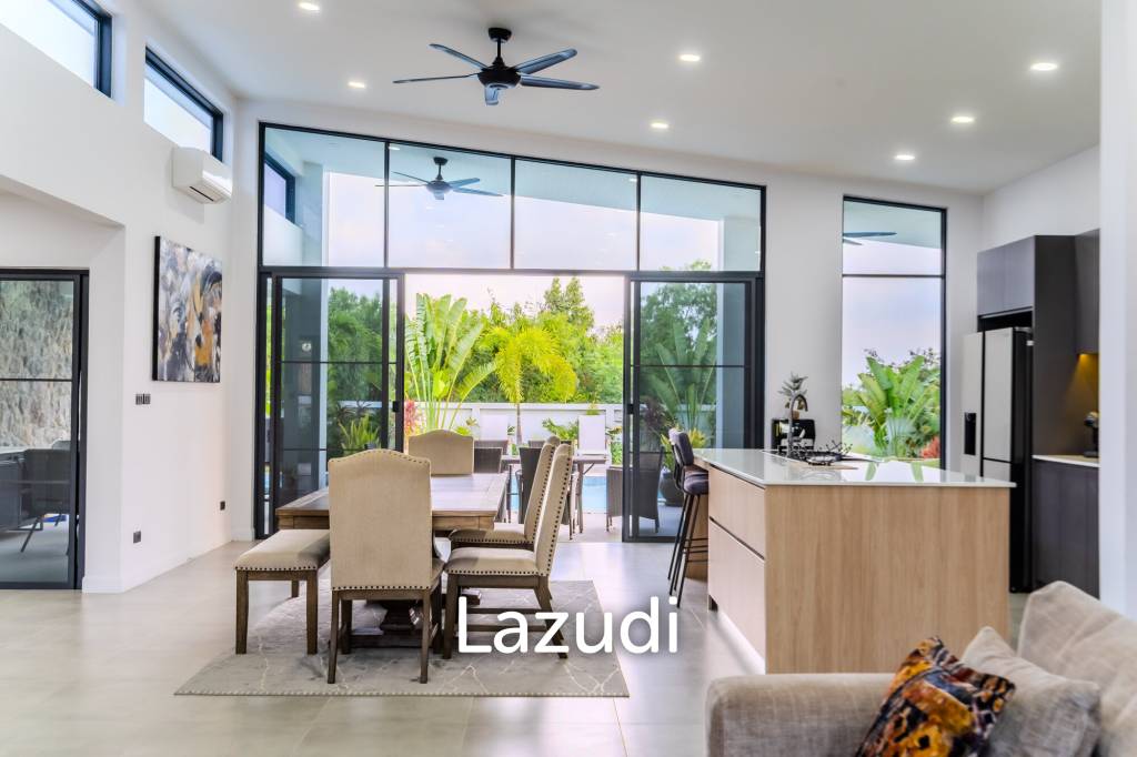 300 sqm modern pool villa in Pran Buri Moda Melody