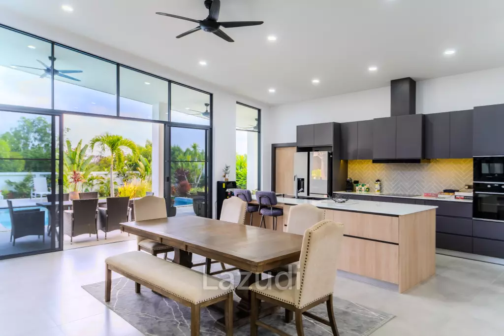 300 sqm modern pool villa in Pran Buri Moda Melody