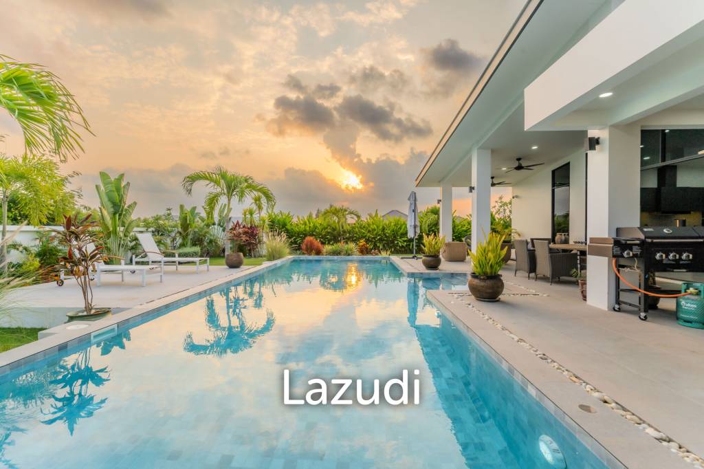 300 sqm modern pool villa in Pran Buri Moda Melody