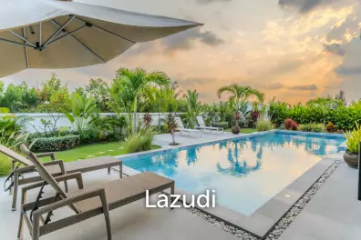 300 sqm modern pool villa in Pran Buri Moda Melody