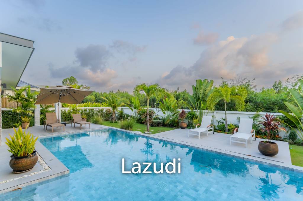 300 sqm modern pool villa in Pran Buri Moda Melody