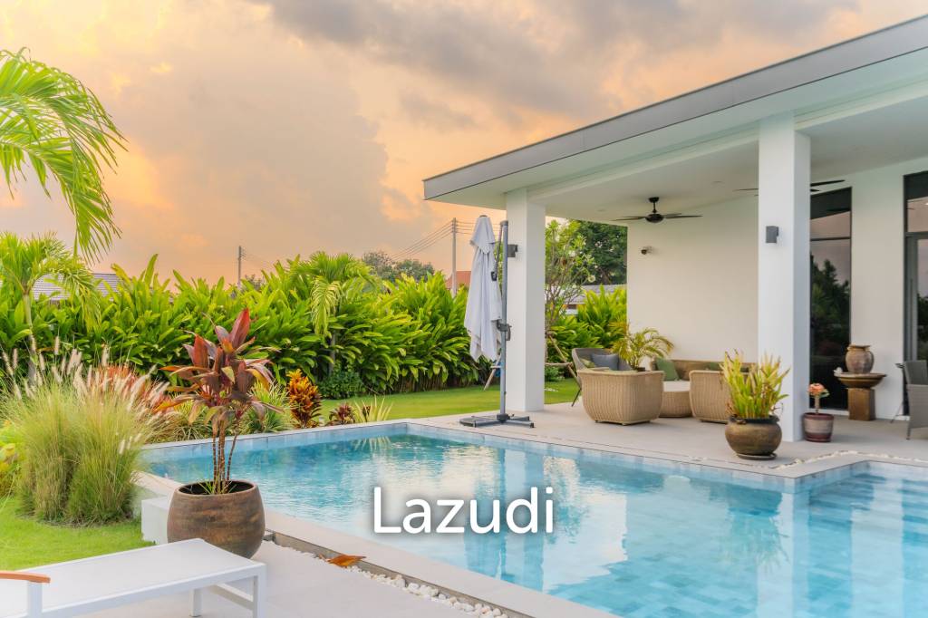 300 sqm modern pool villa in Pran Buri Moda Melody