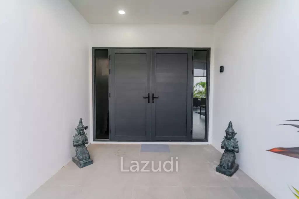 300 sqm modern pool villa in Pran Buri Moda Melody
