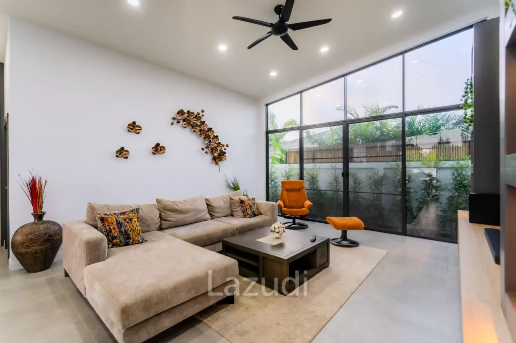 300 sqm modern pool villa in Pran Buri Moda Melody