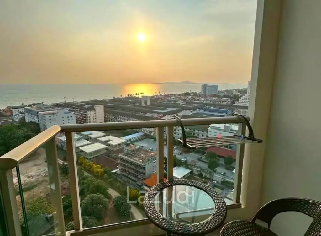 Luxury Sea View Condo The Riviera Jomtien