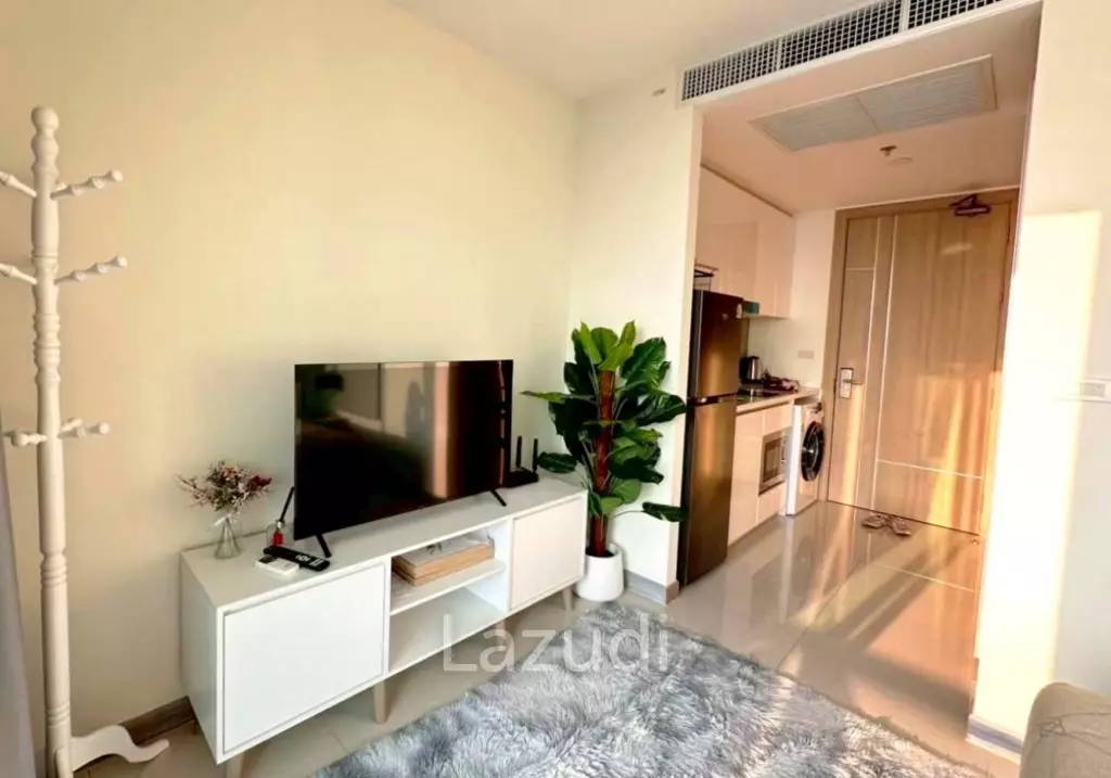 Luxury Sea View Condo The Riviera Jomtien