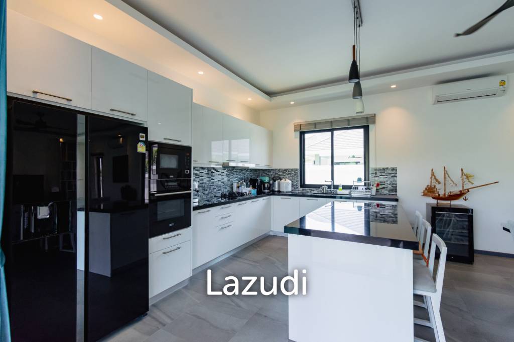 HIGHLAND VILLAS 2 : Modern 3 Bed Pool villa with big land plot