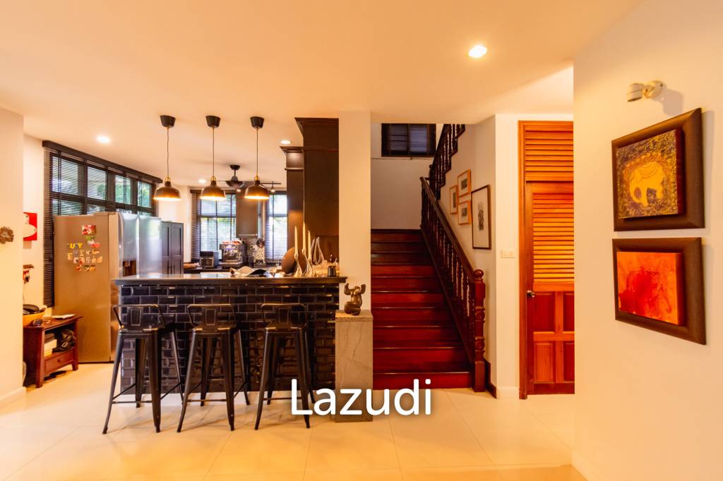 BAAN THAI BEACH VILLAGE :  2 Storey 3 Bed Pool villa near the beach