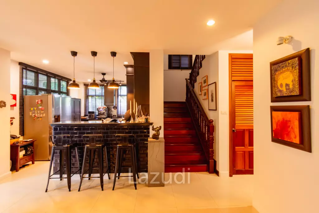 BAAN THAI BEACH VILLAGE :  2 Storey 4 Bed Pool / 3 bed + home office villa near the beach