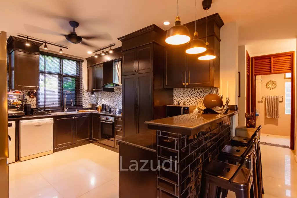 BAAN THAI BEACH VILLAGE :  2 Storey 4 Bed Pool / 3 bed + home office villa near the beach