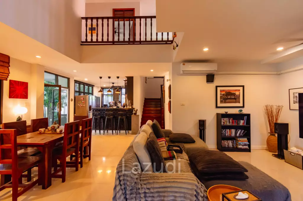 BAAN THAI BEACH VILLAGE :  2 Storey 4 Bed Pool / 3 bed + home office villa near the beach
