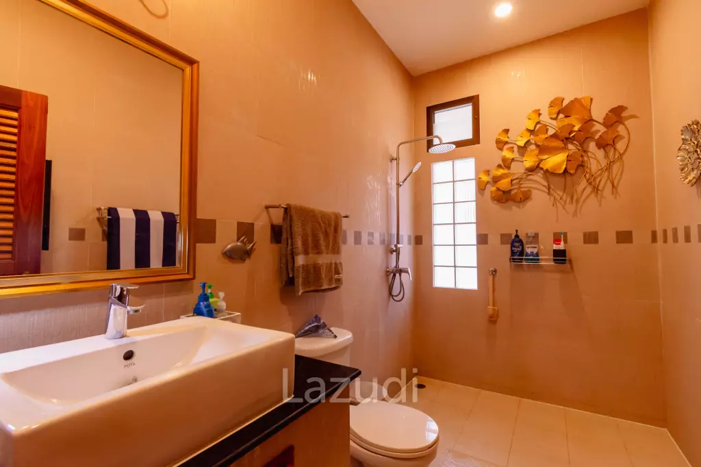 BAAN THAI BEACH VILLAGE :  2 Storey 4 Bed Pool / 3 bed + home office villa near the beach