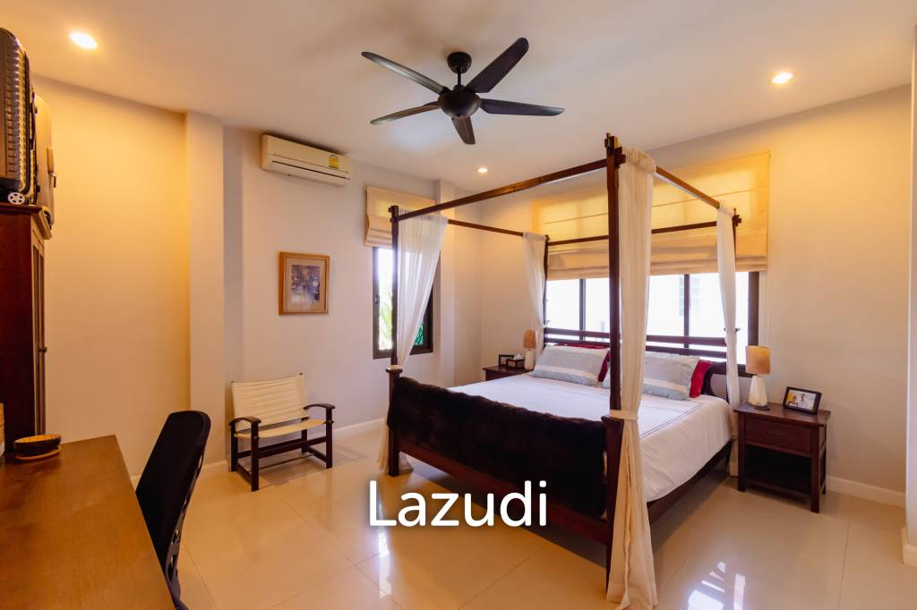 BAAN THAI BEACH VILLAGE :  2 Storey 3 Bed Pool villa near the beach