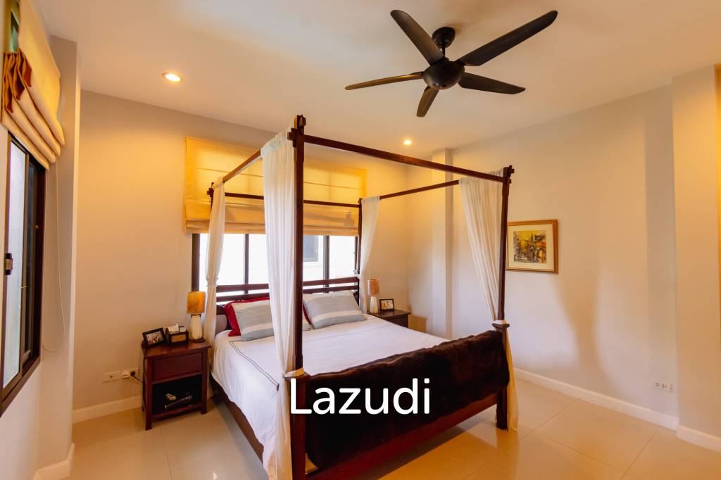 BAAN THAI BEACH VILLAGE :  2 Storey 3 Bed Pool villa near the beach