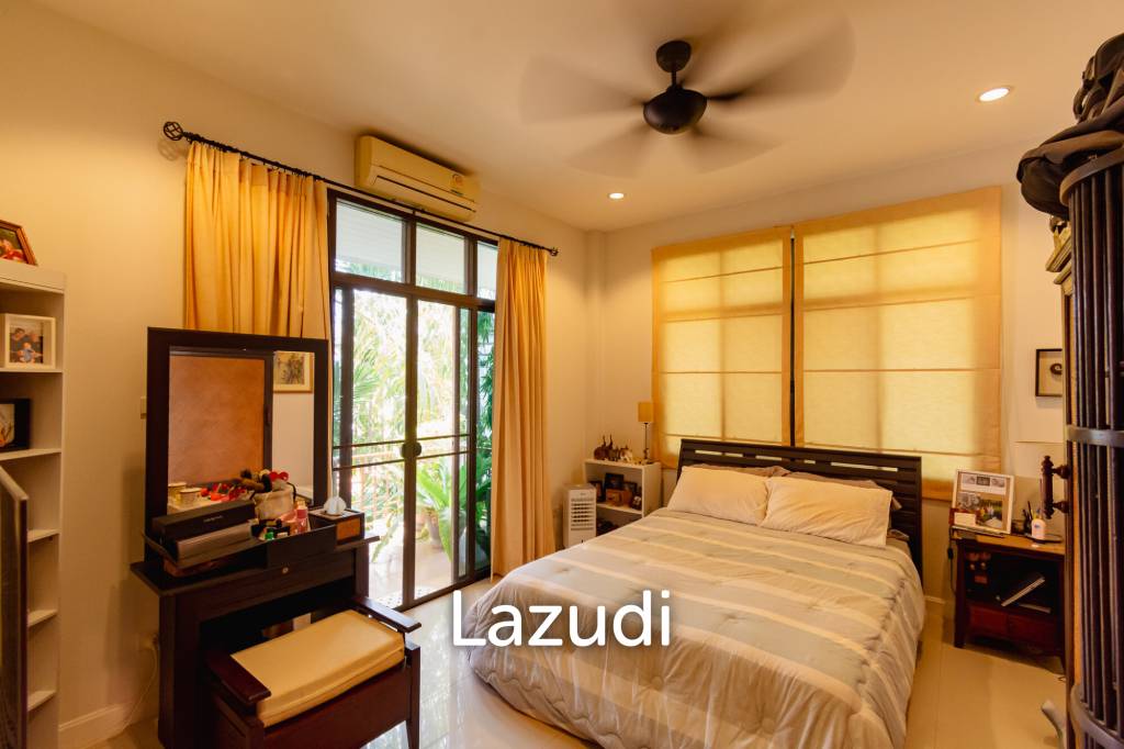 BAAN THAI BEACH VILLAGE :  2 Storey 3 Bed Pool villa near the beach