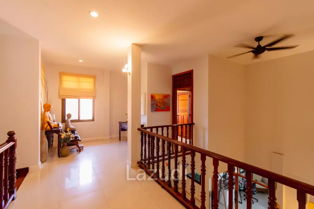 BAAN THAI BEACH VILLAGE :  2 Storey 4 Bed Pool / 3 bed + home office villa near the beach
