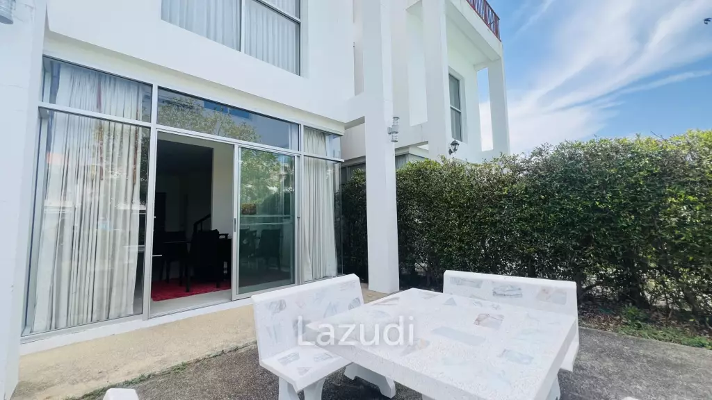 Boat House: 173 sqm modern 3-storey Townhouse