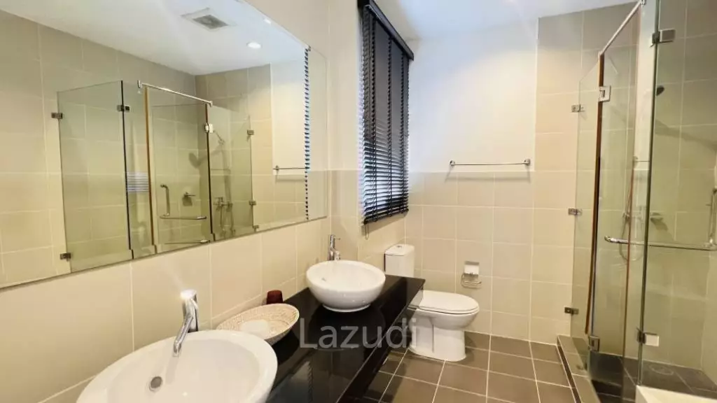Boat House: 173 sqm modern 3-storey Townhouse