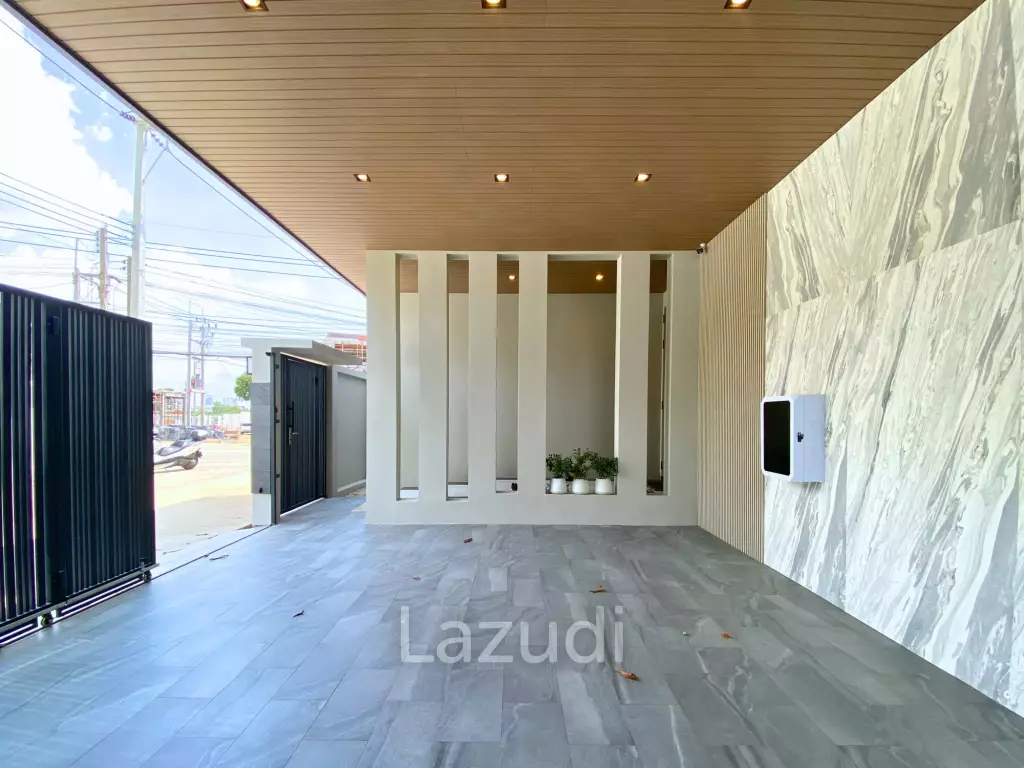 4 Bedrooms 5 Bathrooms  470 SQ.M. Chinnine Pool Villa