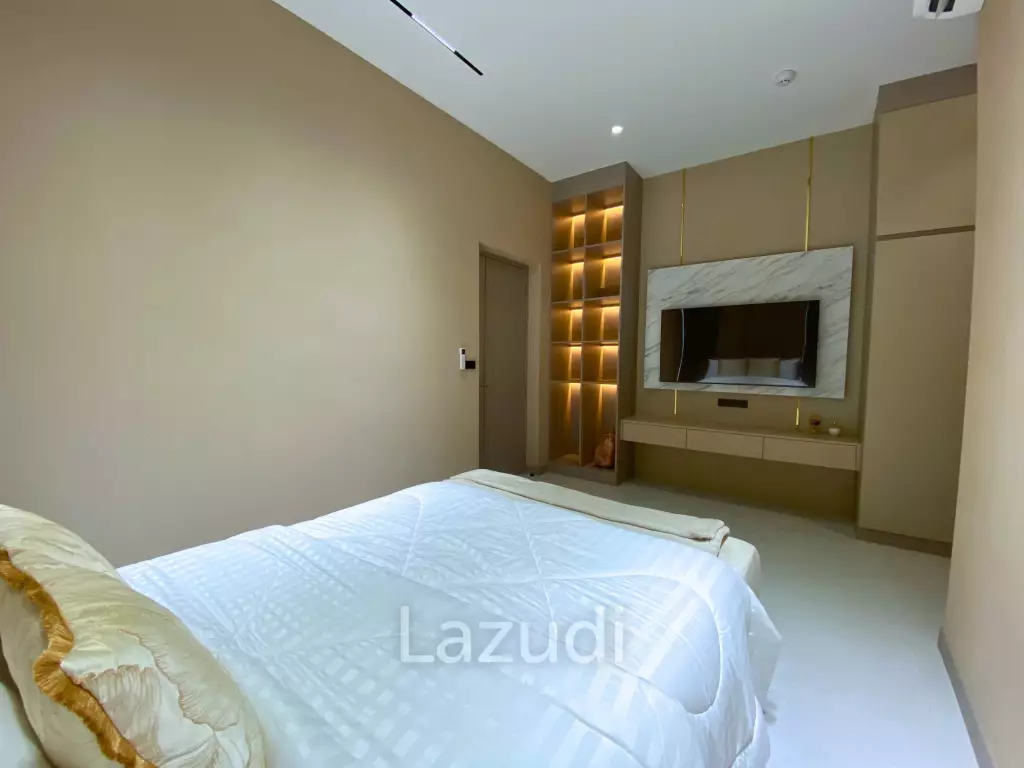 4 Bedrooms 5 Bathrooms  470 SQ.M. Chinnine Pool Villa